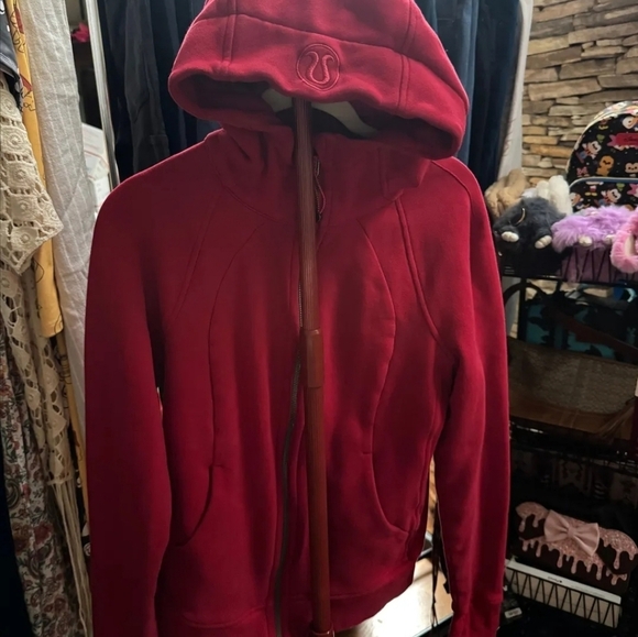Lululemon Scuba Hoodie *Light Cotton FleeceDark Sport Red Size 6 Full Zip - Picture 2 of 4